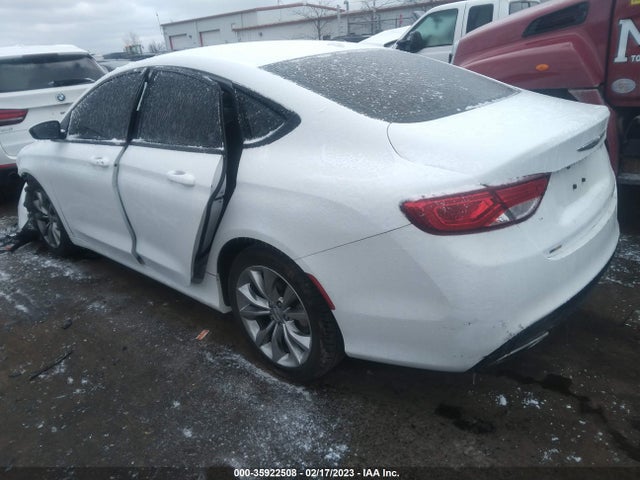 Chrysler 200 S 2015 1C3CCCBBXFN692580 Image 3