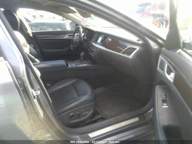 2015 Hyundai Genesis, VIN: KMHGN4JE2FU039770