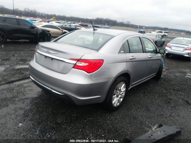 1C3CCBAG7EN152321 Chrysler 200 LX