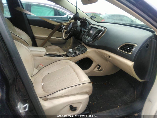 1C3CCCCG2FN610013 Chrysler 200 C