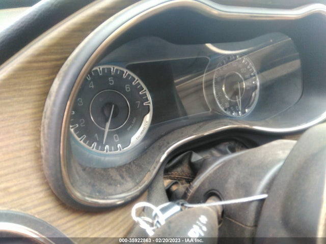 1C3CCCCG2FN610013 Chrysler 200 C