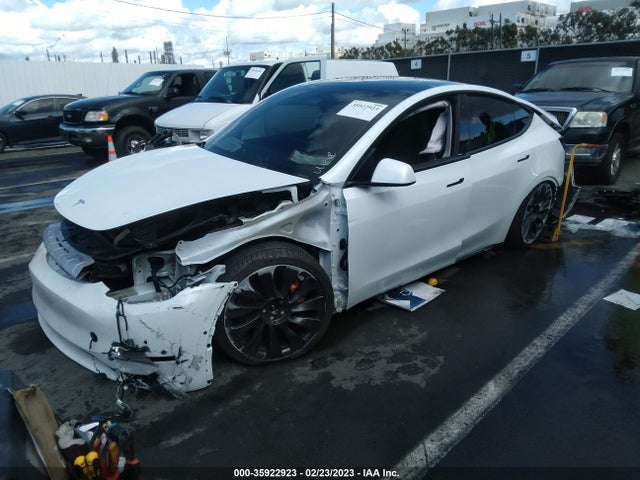 Tesla Model Y Performance 2022 7SAYGDEFXNF517577 Image 2