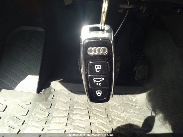 2021 Audi Q8, VIN: WA1EVAF17MD035303