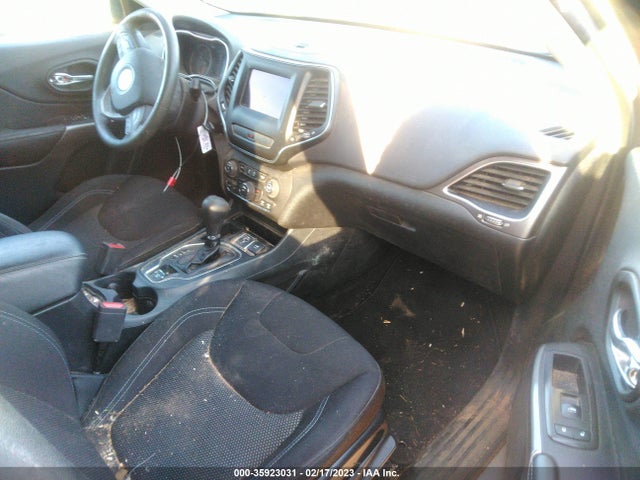 Jeep Cherokee Latitude 2019 1C4PJLCB4KD332450 Image 6