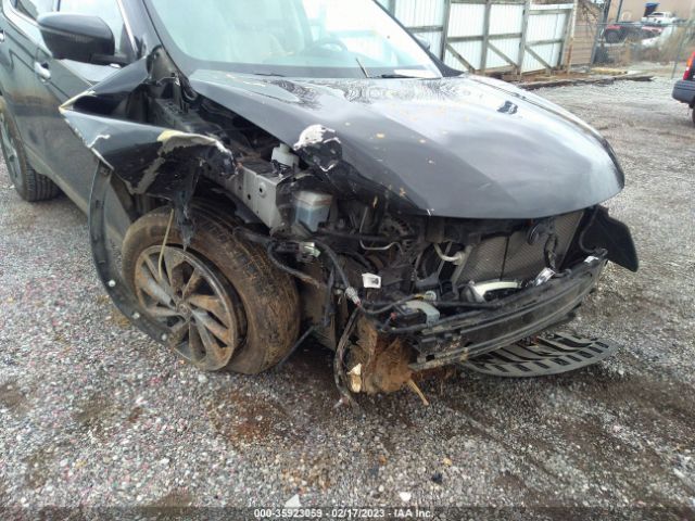 JN8AT2MT4GW016502 Nissan Rogue Sl