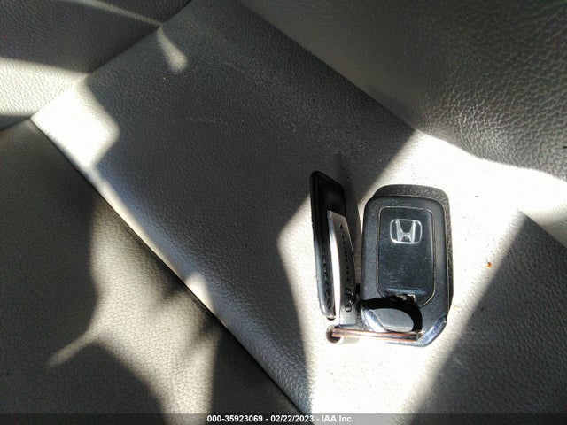 2015 HONDA ODYSSEY EX-L VIN: 5FNRL5H66FB075106