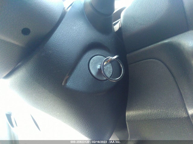 Nissan Versa Note S Plus 2014 3N1CE2CP3EL385148 Image 3