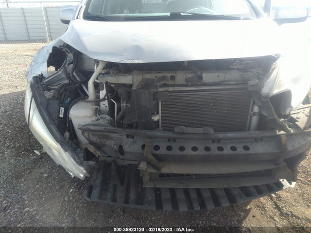 Nissan Versa Note S Plus 2014 3N1CE2CP3EL385148 Image 8