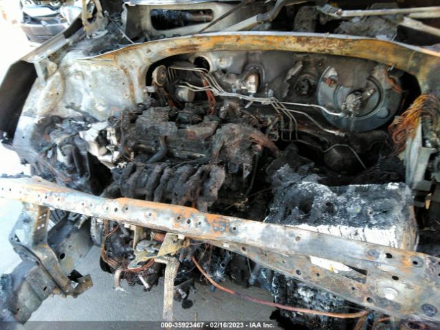 5XYPG4A30GG122081 KIA SORENTO LX