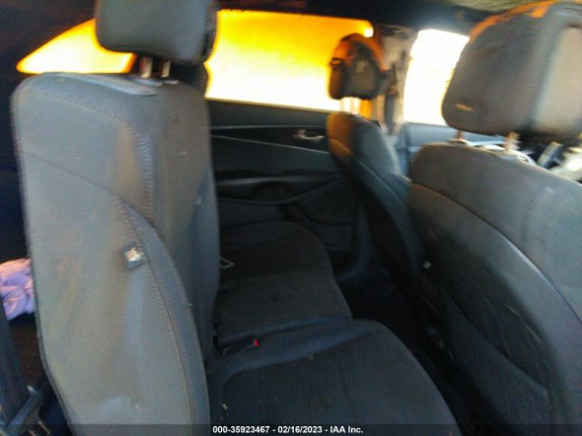 5XYPG4A30GG122081 KIA SORENTO LX