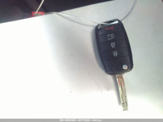 5XYKT4A65EG435818 KIA SORENTO LX