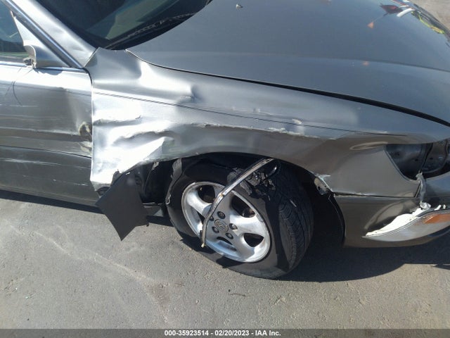 JT8BF28G5W0139360 Lexus ES 300 LUXURY SPORT SDN