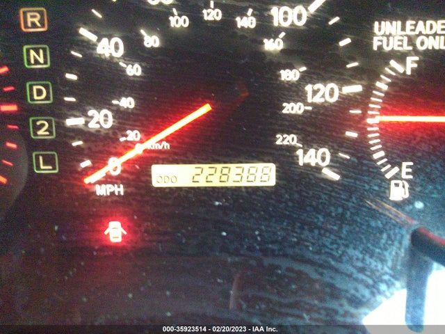 JT8BF28G5W0139360 Lexus ES 300 LUXURY SPORT SDN