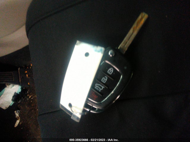 Hyundai TUCSON SE 2019 KM8J23A45KU874563 Image 3