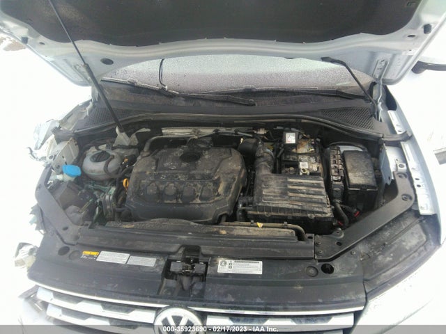3VV2B7AX7JM000701 Volkswagen Tiguan Sel/se