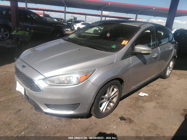 Ford FOCUS SE 2017 1FADP3K27HL259775 Image 2