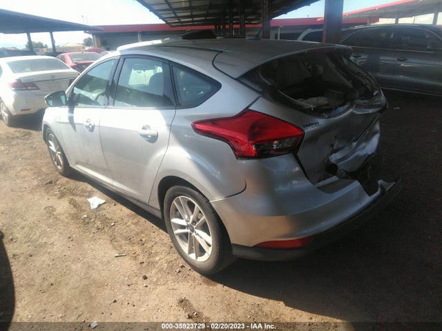 Ford FOCUS SE 2017 1FADP3K27HL259775 Image 3