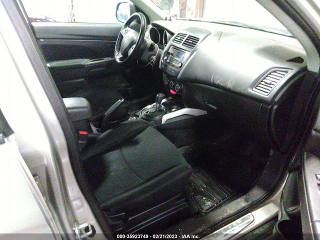 4A4AR3AU6EE003677 Mitsubishi Outlander Sport Es