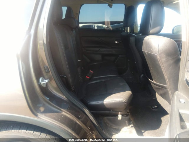 2017 MITSUBISHI OUTLANDER SE/SEL VIN: JA4AD3A34HZ038710