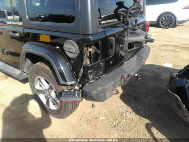 1C4HJXEG9JW173447 Jeep Wrangler Unlimited Sahara