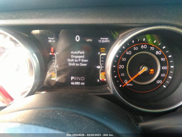 1C4HJXEG9JW173447 Jeep Wrangler Unlimited Sahara