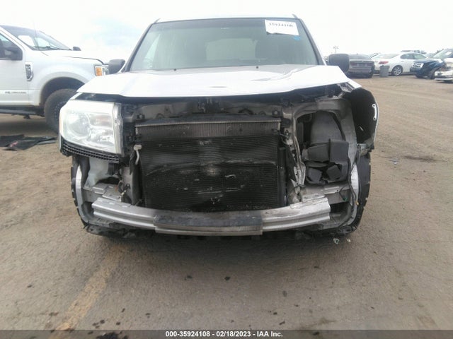 2015 HONDA PILOT LX VIN: 5FNYF3H26FB028498