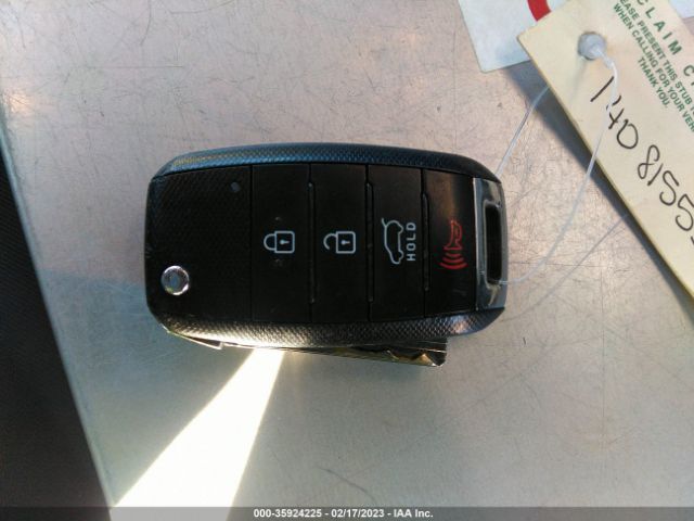 KNDJN2A29F7750806 KIA Soul Base