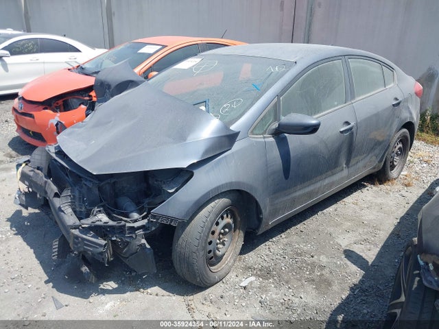 KIA FORTE LX 2016 KNAFK4A69G5586299 Image 2