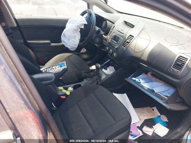 KIA FORTE LX 2016 KNAFK4A69G5586299 Image 5