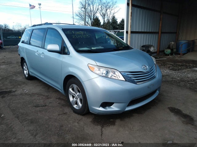 2015 Toyota Sienna, VIN: 5TDKK3DC7FS619869