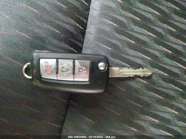 2017 Nissan Rogue, VIN: KNMAT2MV6HP573419