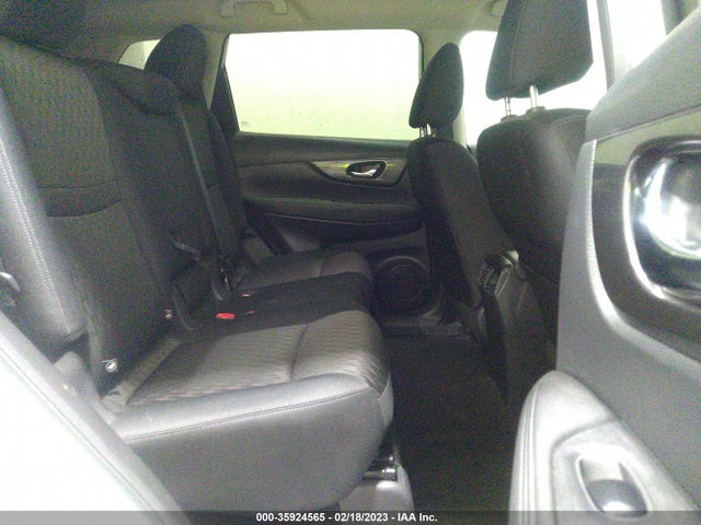 2017 Nissan Rogue, VIN: KNMAT2MV6HP573419