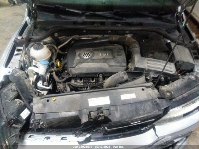 3VW4T7AJ8GM348755 Volkswagen Jetta Sedan 2.0t Gli Se