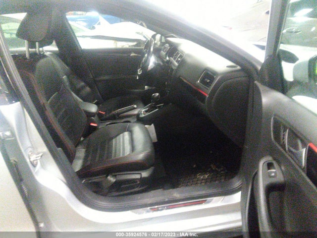 3VW4T7AJ8GM348755 Volkswagen Jetta Sedan 2.0t Gli Se
