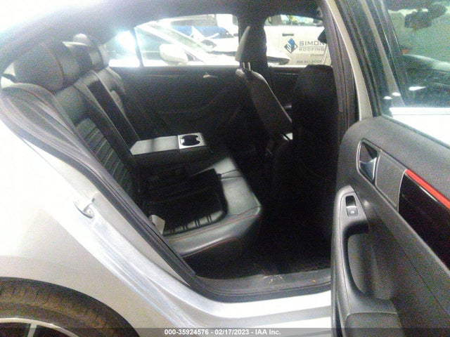 3VW4T7AJ8GM348755 Volkswagen Jetta Sedan 2.0t Gli Se