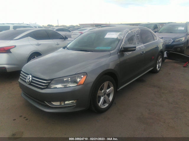1VWAT7A34FC123365 Volkswagen Passat 1.8t Limited Edition
