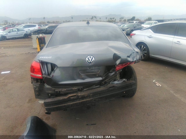 1VWAT7A34FC123365 Volkswagen Passat 1.8t Limited Edition