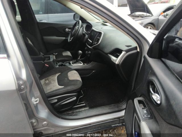 1C4PJLCB7EW158169 Jeep Cherokee Latitude