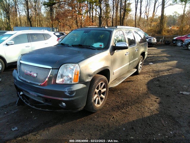 2011 GMC YUKON XL DENALI VIN: 1GKS2MEF3BR218282
