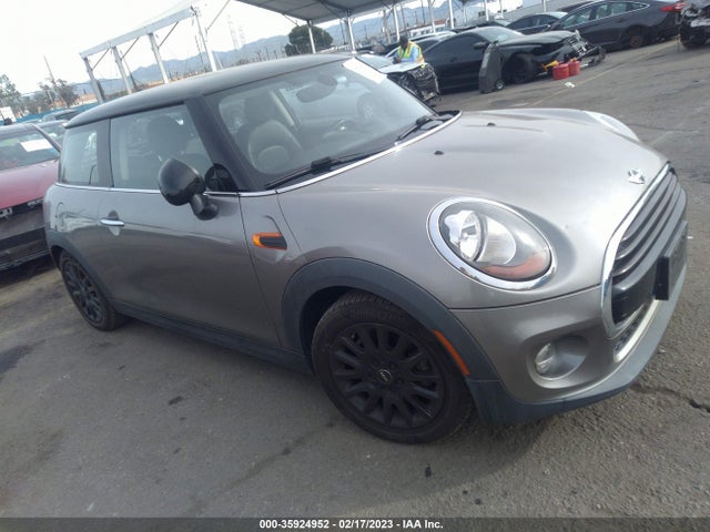 2017 Mini Hardtop, VIN: WMWXP5C56H3C63702