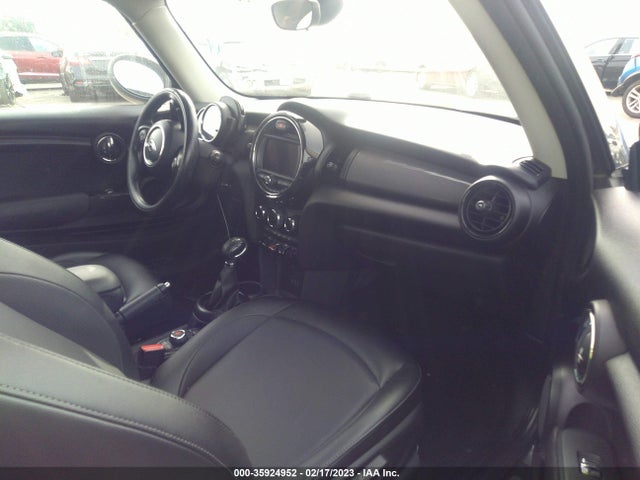 2017 Mini Hardtop, VIN: WMWXP5C56H3C63702
