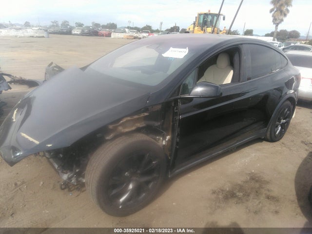 2021 Tesla Model X, VIN: 5YJXCBE51MF325978