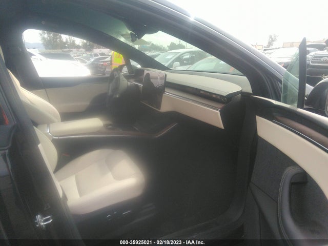 2021 Tesla Model X, VIN: 5YJXCBE51MF325978