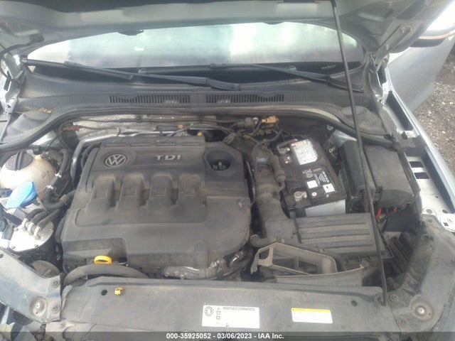 3VWLA7AJ4FM418073 Volkswagen Jetta Sedan 2.0l Tdi Se