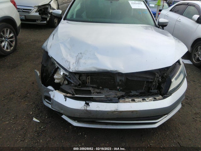 3VWLA7AJ4FM418073 Volkswagen Jetta Sedan 2.0l Tdi Se