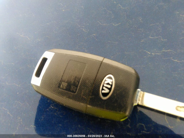 KIA Optima Lx 2018 5XXGT4L31JG197067 Image 3