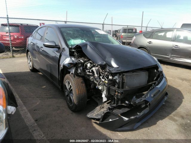 3KPF24AD8NE490148 KIA Forte Lxs