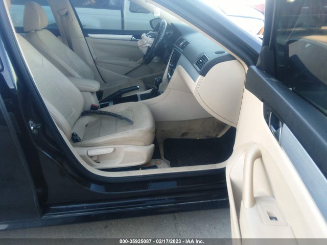 1VWBH7A38CC049336 Volkswagen Passat Se W/sunroof