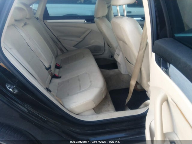1VWBH7A38CC049336 Volkswagen Passat Se W/sunroof