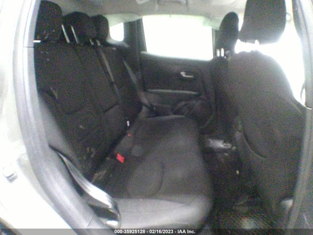 Jeep Renegade Latitude 2022 ZACNJDB15NPN77220 Image 8